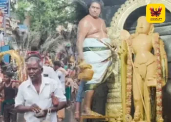 பங்குனி உத்திரம்: வாலீஸ்வரர் கோயிலில் 12 அடி உயர முருகனுக்குச் சிறப்பு அபிஷேகம்!