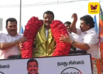 ஆவடி: பச்சையம்மன் கோயிலில் வழிபாடு நடத்தி பாஜக வேட்பாளர் ராஜசிம்மா மகேந்திரா தீவிரப் பரப்புரை!