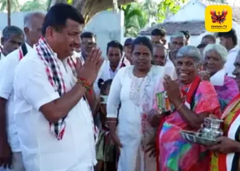 சர்க்கார் சாமக்குளம் பகுதியில் அதிமுக வேட்பாளர் பி.ஆர்.ஜி.அருண்குமார் தீவிர வாக்கு சேகரிப்பு!