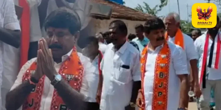 ராமநாதபுரம்: உத்தரகோசமங்கை கோயிலில் தரிசனம் செய்துவிட்டு தீவிர வாக்குச் சேகரிப்பில் ஈடுபட்ட பாஜக வேட்பாளர் ஜி.பி.எஸ். நாகேந்திரன்!