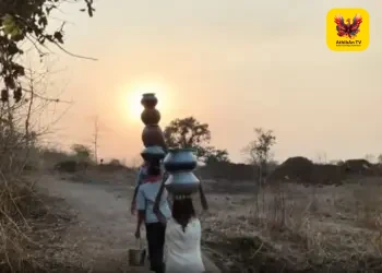 மத்தியப் பிரதேச கிராமத்தில் கடும் குடிநீர் தட்டுப்பாடு
