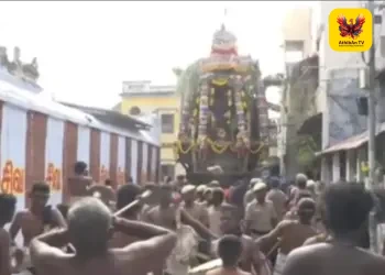 நெல்லை கைலாசநாதர் சுவாமி கோயில் வைகாசித் தேரோட்டம்: “நமச்சிவாய” கோஷம் முழங்க வடம் பிடித்து இழுத்த ஆயிரக்கணக்கான பக்தர்கள்!