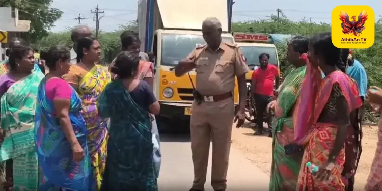 டாஸ்மாக் கடையை மூடக் கோரி அரியலூர் டி. பாலூரில் பெண்கள் திரண்டு அதிரடிப் போராட்டம்!