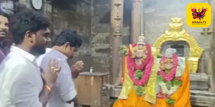 திருப்பரங்குன்றம் கோயிலில் அமைச்சருக்காக ஆகம விதி மீறல்? – தாமதமாக அடைக்கப்பட்ட நடையால் பக்தர்கள் வேதனை!