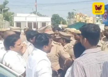 விழுப்புரம் அதிமுக அலுவலகத்தில் உச்சக்கட்ட பதற்றம்: உள்ளே செல்ல முயன்ற சி.வி.சண்முகம் ஆதரவாளர்கள் – போலீசாருடன் பயங்கர தள்ளுமுள்ளு!
