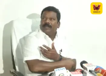 “செல்வப்பெருந்தகையை நீக்குங்கள்” – 42 காங்கிரஸ் நிர்வாகிகள் அதிரடி கடிதம்: தவெக கூட்டணியைத் தவறவிட்டதாகக் குமுறல்!