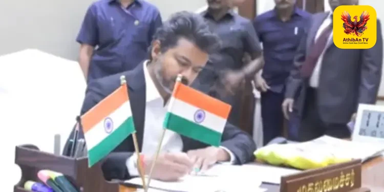 நிர்வாகத்தில் அதிரடி மாற்றம்: முதலமைச்சரின் தனிச் செயலாளர்களாக செந்தில்குமார் மற்றும் லட்சுமி பிரியா ஐ.ஏ.எஸ் நியமனம்!