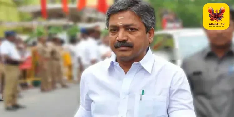 அதிமுகவில் அடுத்த அதிரடி? – எம்.எல்.ஏ பதவியை ராஜினாமா செய்ய சி.வி.சண்முகம் திட்டம் எனப் பரபரப்பு!