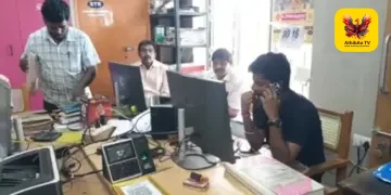 அமைச்சரிடமே ரூ.4,000 லஞ்சம் வாங்கிய அர்ச்சகர் சஸ்பெண்ட்! – திருச்செந்தூர் முருகன் கோயிலில் அதிரடி நடவடிக்கை!