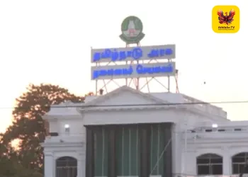 தமிழகத்தில் அதிரடி நிர்வாக சீர்திருத்தம்: 30 ஐ.ஏ.எஸ். அதிகாரிகள் இடமாற்றம் – 14 மாவட்டங்களுக்குப் புதிய ஆட்சியர்கள் நியமனம்!