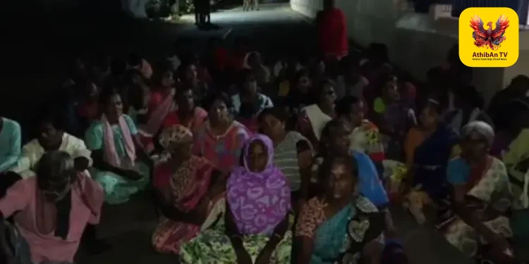 “நெட்டூரில் பயங்கரம்” – சாலையில் நடந்து சென்ற 6 பேருக்கு முகமூடி கும்பல் அதிரடி அரிவாள் வெட்டு: உறவினர்கள் விடிய விடியச் சாலை மறியல்!