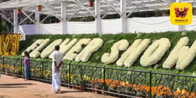 உதகையில் 128-வது மலர் கண்காட்சி கோலாகலத் தொடக்கம்: கண்டு ரசிக்கக் குவிந்த சுற்றுலா பயணிகள்!