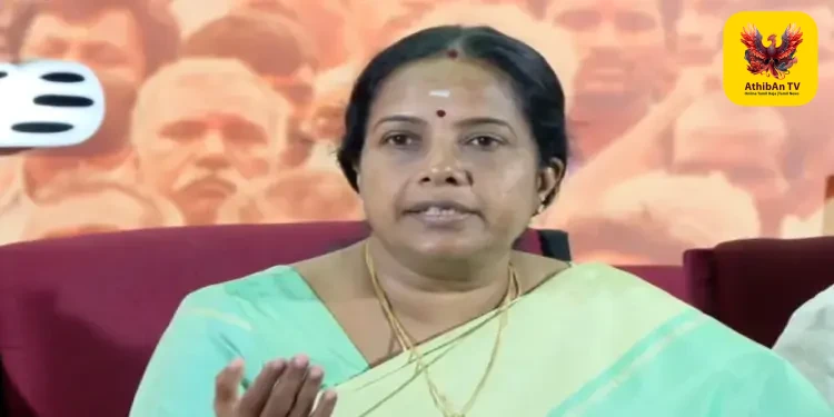 “சோழர் பெருமையை மீட்டெடுத்த பிரதமருக்குப் பாராட்டா?” – முதலமைச்சர் விஜய்யின் மௌனம் குறித்து வானதி சீனிவாசன் அதிரடி கேள்வி!