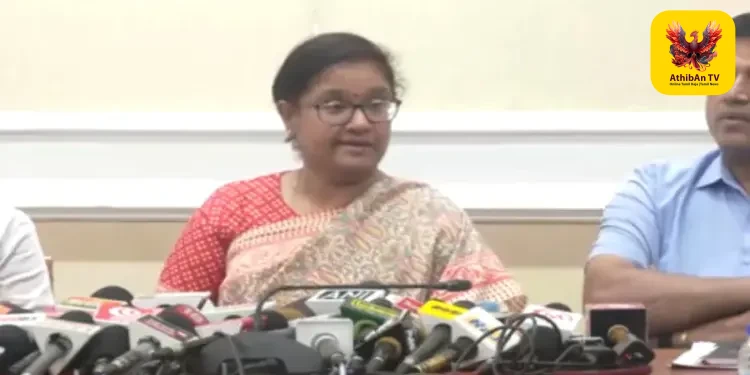 மே 4-ல் வாக்கு எண்ணிக்கை: முன்னேற்பாடுகள் குறித்து மாவட்ட அதிகாரிகளுடன் அர்சனா பட்நாயக் தீவிர ஆலோசனை!