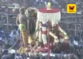“கோவிந்தா… கோவிந்தா…” – மதுரை வைகை ஆற்றில் இறங்கினார் கள்ளழகர்: லட்சக்கணக்கான பக்தர்கள் பக்தி பரவசத்துடன் தரிசனம்!