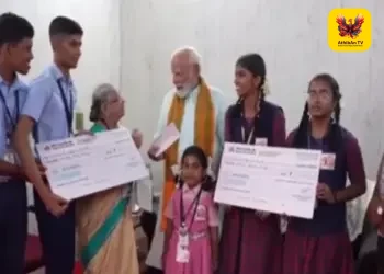 “ஆசிரியை கிரிஜாவின் தேசபக்தி ஒவ்வொரு இந்தியருக்கும் ஊக்கம் அளிக்கிறது” – ‘மனதின் குரல்’ நிகழ்ச்சியில் பிரதமர் மோடி நெகிழ்ச்சி!