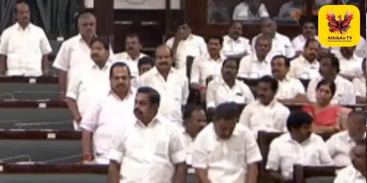 அதிமுகவில் அதிரடித் திருப்பம்: எடப்பாடி பழனிசாமி தரப்பு எம்.எல்.ஏக்கள் 22 பேர் அரசுக்கு எதிராக வாக்கு!