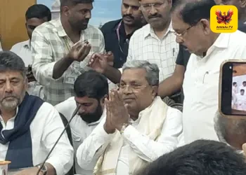 ஆளுநர் மாளிகையில் முறைப்படி ராஜினாமா கடிதத்தை ஒப்படைத்தார் சித்தராமையா – ஆளுநரின் சிறப்புச் செயலாளர் விளக்கம்!