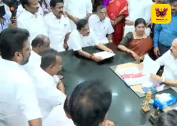 இபிஎஸ் உடன் வேலுமணி சந்திப்பு: சபாநாயகரிடம் மனுக்களைத் திரும்பப் பெற்று ‘ஒன்றிணைந்தது’ அதிமுக!