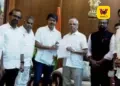 தமிழகத்தின் புதிய முதலமைச்சராகிறார் விஜய்! ஆளுநரிடம் ஆதரவுக் கடிதங்கள் சமர்ப்பிப்பு – நாளை பதவியேற்பு?