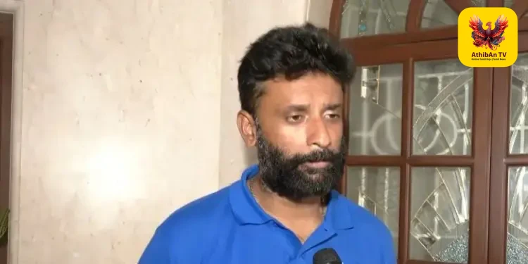 “அண்ணாமலைக்கு பிரதமர் மோடி மீதுள்ள பற்றைக் கேள்வி கேட்க முடியாது” – புதிய கட்சி வதந்திகளுக்கு வினோஜ் பி. செல்வம் விளக்கம்!