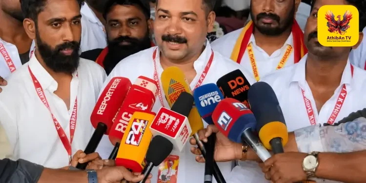 அண்டை மாநிலத்திலும் கால்பதிக்கும் தவெக: கேரளாவின் திருச்சூரில் கட்சியின் முதல் மாவட்ட அளவிலான ஆலோசனைக் கூட்டம்!