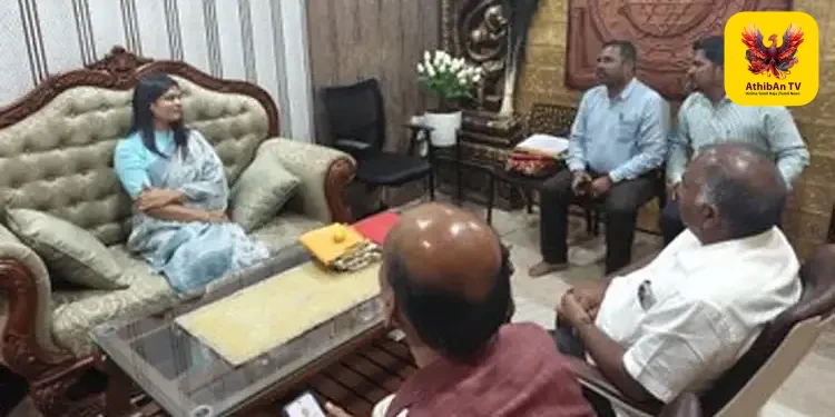 “நான் அதிகாரிகளைச் சந்தித்தது எனது ஜோதிட அலுவலகம் தான்!” – சோபா சர்ச்சைக்கு தவெக எம்.எல்.ஏ கனிமொழி சந்தோஷ் விளக்கம்!