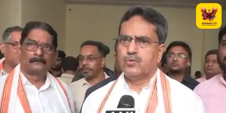 மேகாலயா மாநாட்டில் பங்கேற்பு மற்றும் ஜூன் 5-ல் அமித் ஷா வருகை: எல்லையில் ‘ஸ்மார்ட் வேலி’ அமைக்கப்படும் எனத் திரிபுரா முதல்வர் மாணிக் சஹா அதிரடி அறிவிப்பு!