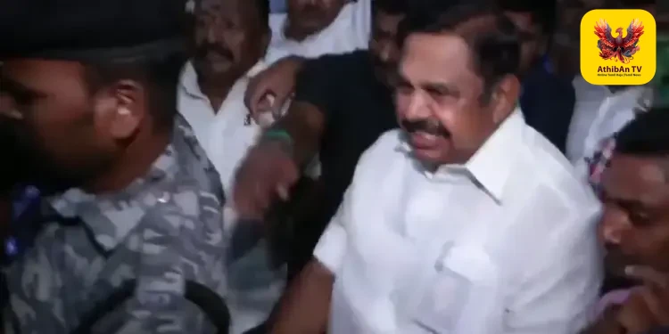 கோவையிலிருந்து சென்னை புறப்பட்டார் எடப்பாடி பழனிசாமி: தமிழக அரசியல் நிலவரங்களுக்கு மத்தியில் அவசரப் பயணம்!