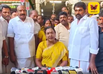 பாலியல் குற்றவாளிகளை என்கவுன்டர் செய்ய முதல்வர் விஜய் உத்தரவிட வேண்டும்: பிரேமலதா விஜயகாந்த்