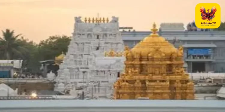 திருப்பதியில் அலைமோதும் பக்தர்கள் கூட்டம்: 24 மணி நேரம் காத்திருந்து ஏழுமலையானை தரிசனம் செய்யும் அவதி!