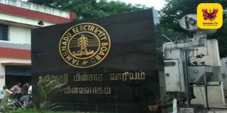 மின்வாரிய தலைமை அலுவலகத்தில் ஹார்டு டிஸ்க் திருட்டு வழக்கு: ஒப்பந்த ஊழியர் கோபிநாத் அதிரடி கைது!