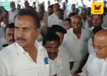 முன்னாள் அமைச்சர் எஸ்.பி.வேலுமணியை துரோகி என வசைபாடிய அதிமுக தொண்டர்: துக்க வீட்டில் பரபரப்பு!
