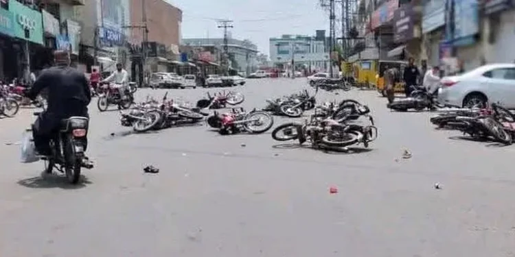 30 killed in firing by Pakistan. 30 killed in firing by Pakistan.