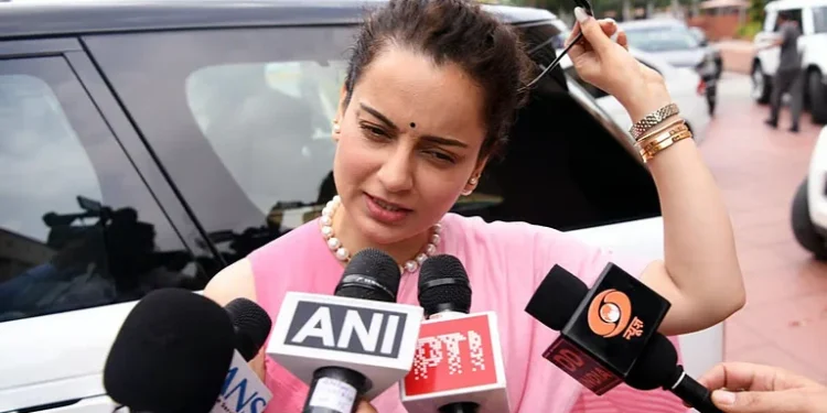 BJP MP Kangana criticizes CJP protesters.