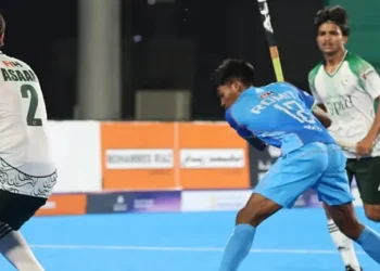 India wins in junior hockey.