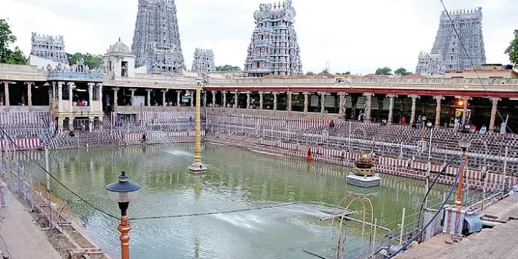Madurai Meenakshi Temple land worth ₹60 crore usurped Madurai Meenakshi Temple land worth ₹60 crore usurped