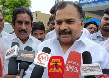 Manickam Tagore 25