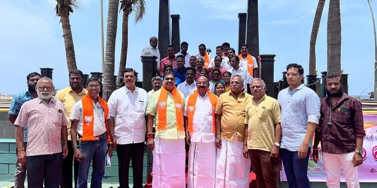 Rift surfaces at Kargil Vijay Diwas event – ​​BJP members pay tribute separately.