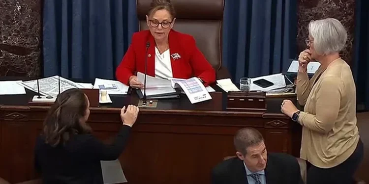 Bill passed in US Senate Possibility of 100% tariff on Indian goods.