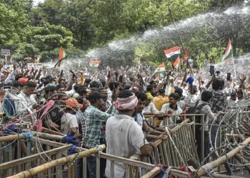 Lathi-charge and tear gas shells fired at student rally near Jharkhand Assembly complex.