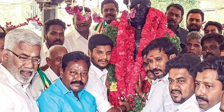 Minister Ramesh paid tribute to the statue of freedom fighter Dheeran Chinnamalai in Trichy