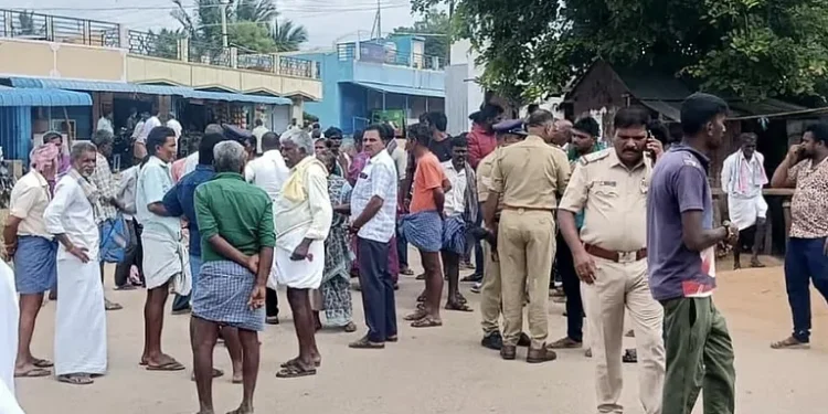 Police investigate the site in the Karnataka forest area where three Tamils ​​were shot dead.
