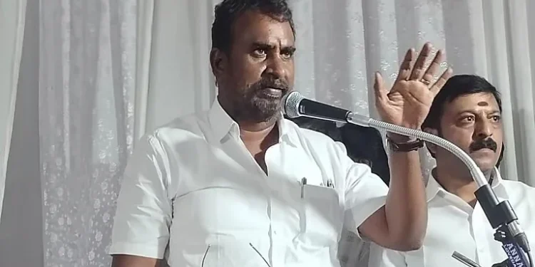 Sasikala and Dhinakaran must be inducted into AIADMK” – Velumani raises the banner of revolt again.