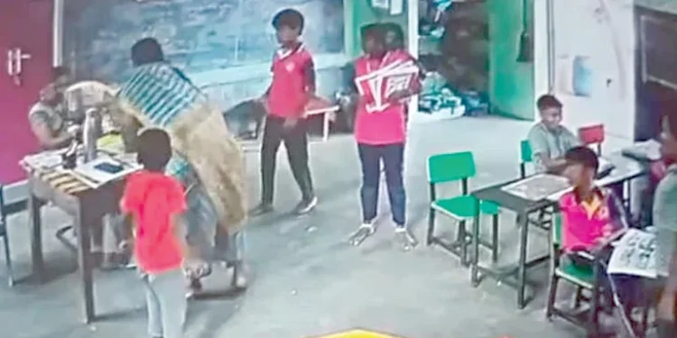 Teacher Suspended After Attacking Headmistress in Front of Students at Government School Near Karur