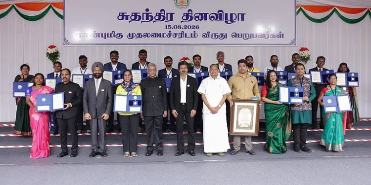 ‘Thagaisal Tamizhar’ Award for Senior Congress Leader Krishnasamy ‘Thagaisal Tamizhar’ Award for Senior Congress Leader Krishnasamy